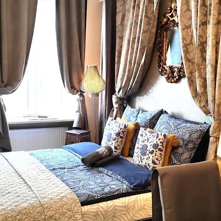 Central Apartments 公寓