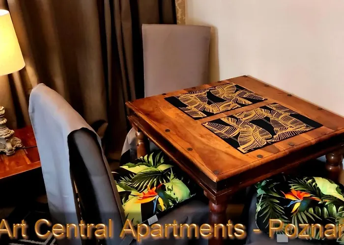 公寓 Central Apartments 波兹南